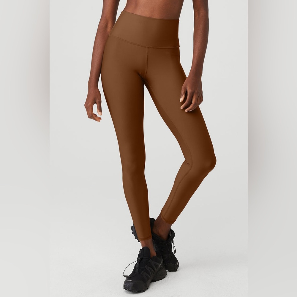 Alo Yoga 7/8 High-Waist Airlift Legging in Cinnamon Brown
